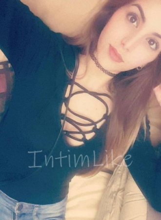 Стриптизерша Фина №6898, 20 лет